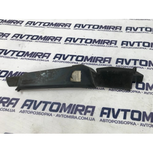 Накладка лівого крила Opel Zafira B 2005-2011 13142286